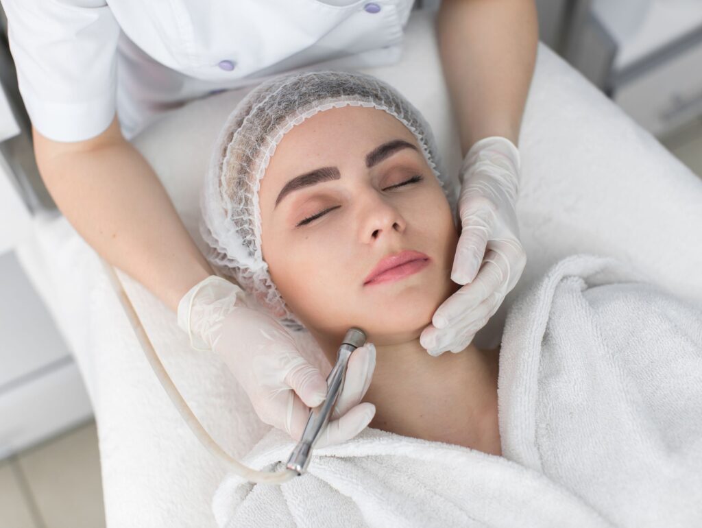 Microdermabrasion-Treatment-in-Mumbai